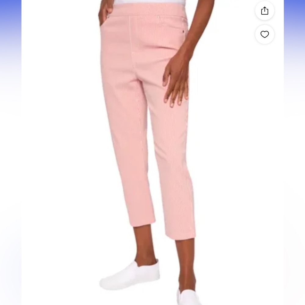 NWT Mario Serrani Capri Cropped Pants